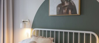FYNBOS - Stylish, Fully equipped Simon's Town apartment, 400m from the beach