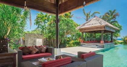 Bali luxery beach villa near lovina