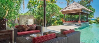 Bali-Luxus Villa am Strand, in der Nähe von Lovina