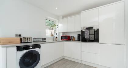 Charming 3-Bedroom Home in Welwyn Garden City - Pass the Keys