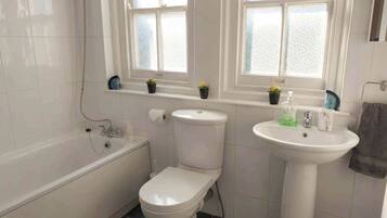 Separate bathtub and shower, deep-soaking bathtub