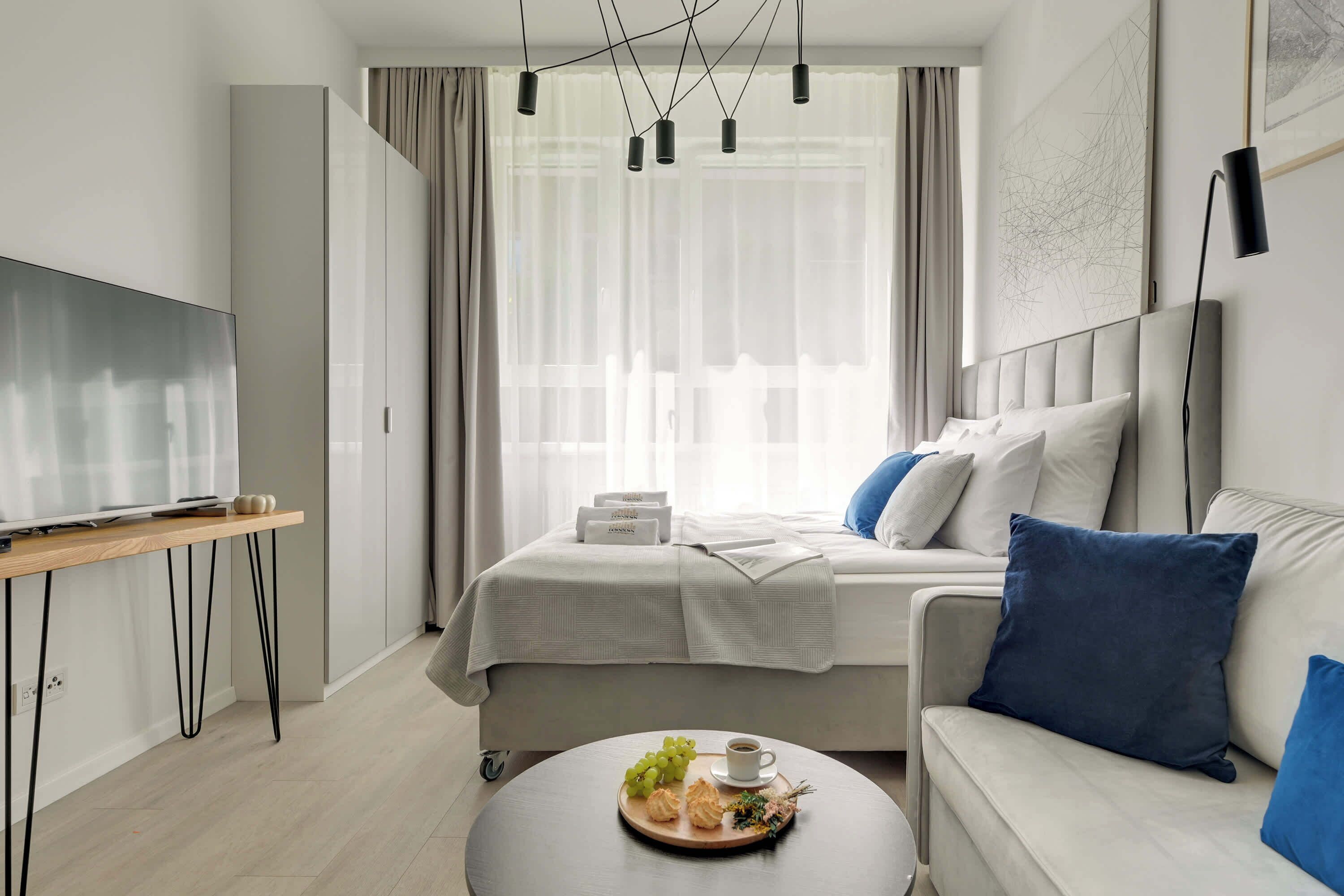 Iron/ironing board, travel cot, WiFi, bed sheets