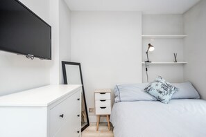 2 Schlafzimmer, Bügeleisen/Bügelbrett, Internetzugang, Bettwäsche