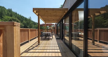 Walsdorf Resort - Panorama Lodge Hot Tub | 4p