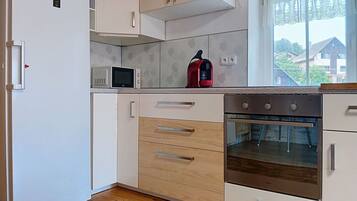 Microwave, oven, dishwasher