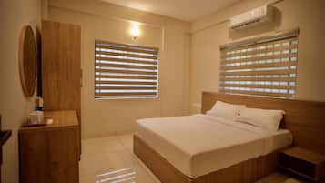 Deluxe Apartment, Balcony, City View