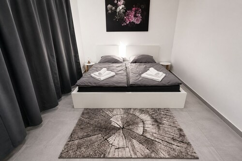 Apartment mit Terrasse