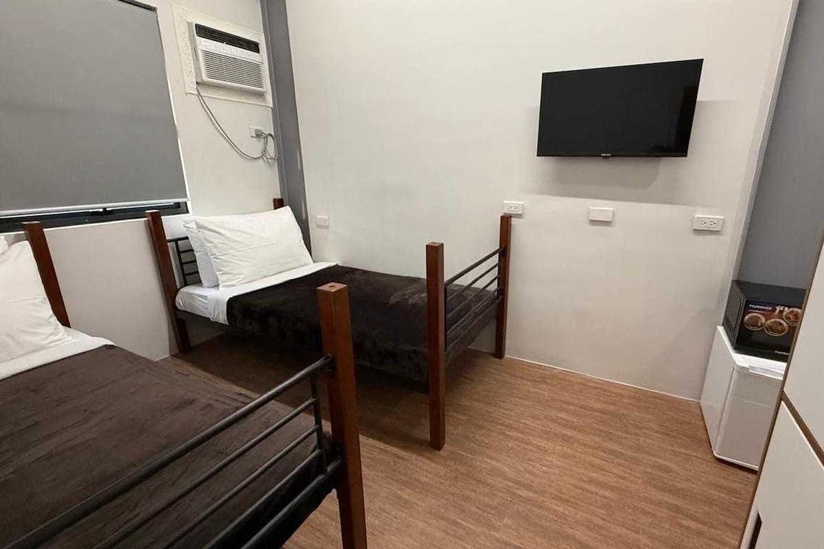 Deluxe Twin Room | Free WiFi, bed sheets