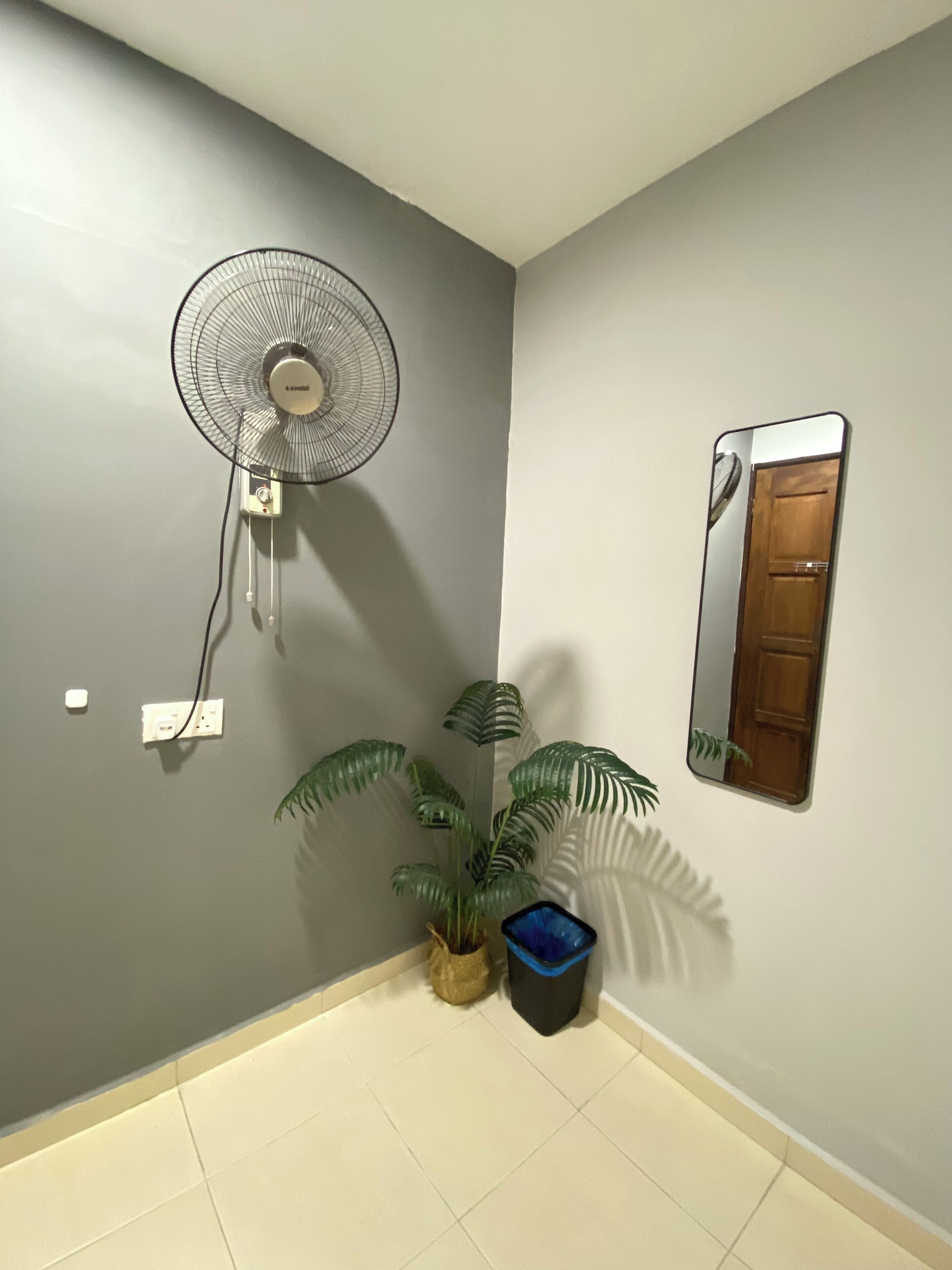Deluxe Triple Room, Private Bathroom | Interior