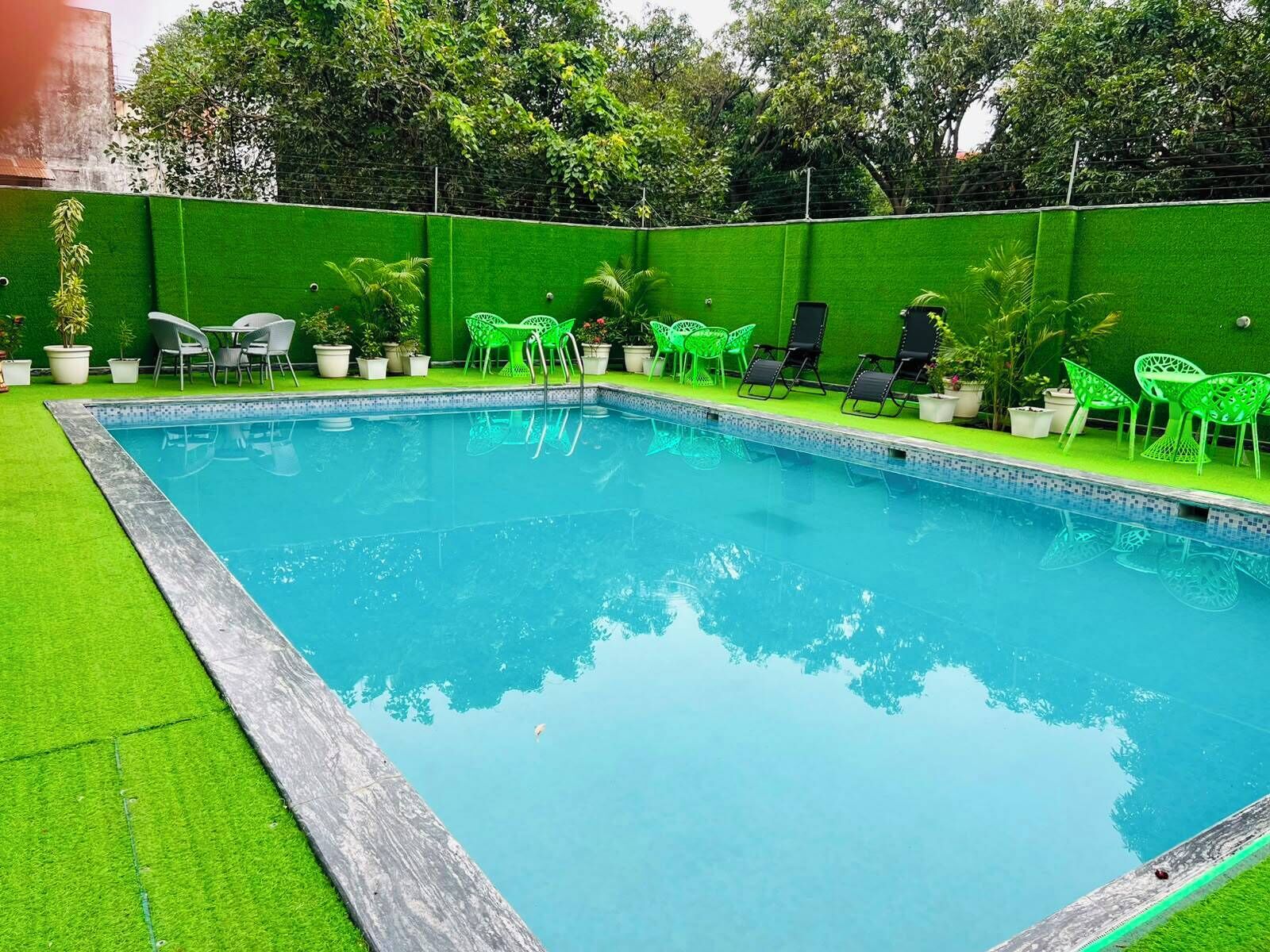 Outdoor pool