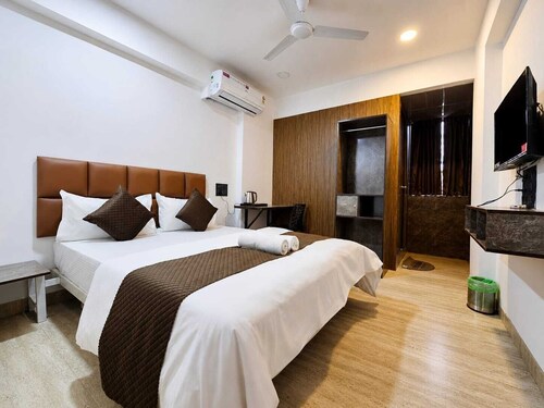 HOTEL PUNE GRAND