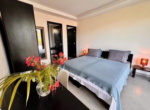3 bedrooms, iron/ironing board, Internet, bed sheets