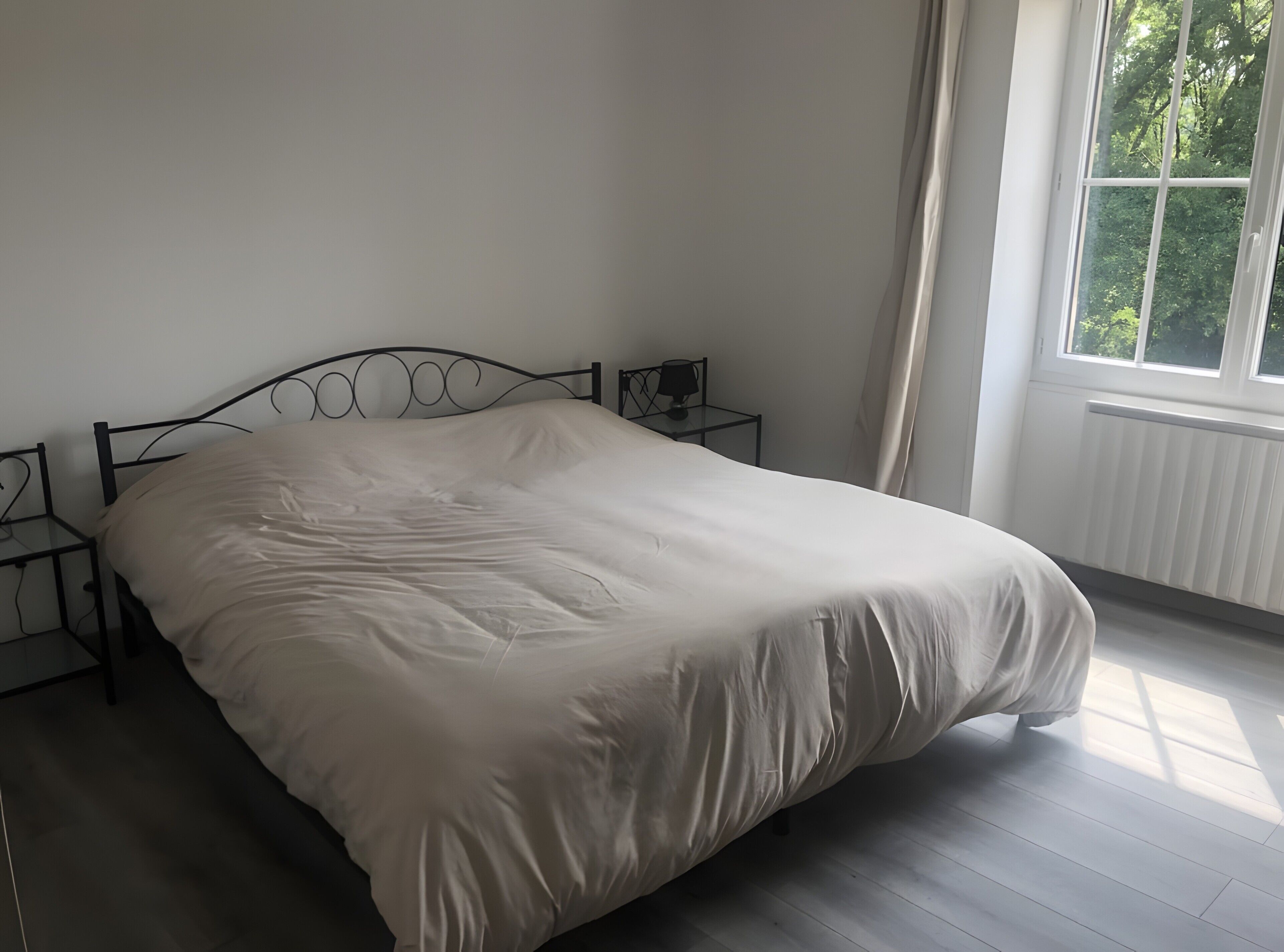 2 slaapkamers, een strijkplank/strijkijzer, wifi, beddengoed