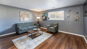 Living area - Sleek & Peaceful Retreat at Bailey Court #1 (El Dorado)