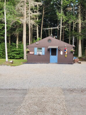 Exterior - Escape to the Lake at a Cozy Guest House with Lake Access (Washington)