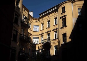 Exterior - Charm & Chic Studio 26.1 | Jacuzzi | Main Old Town (Kraków)