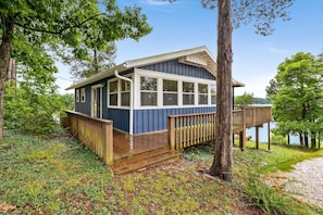 Exterior - The Ledges-Direct Lake Access & Views-Fire Pit (Rogers)
