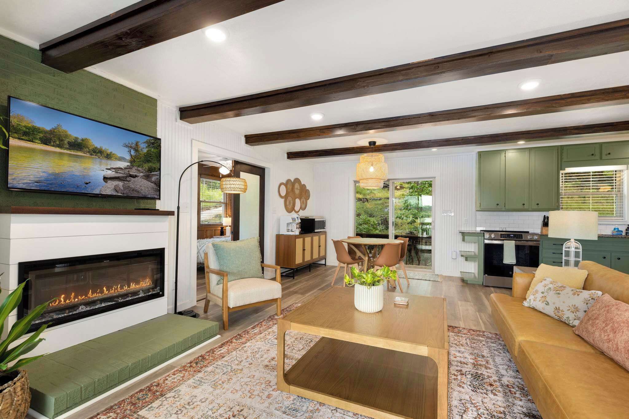 TV, fireplace, offices