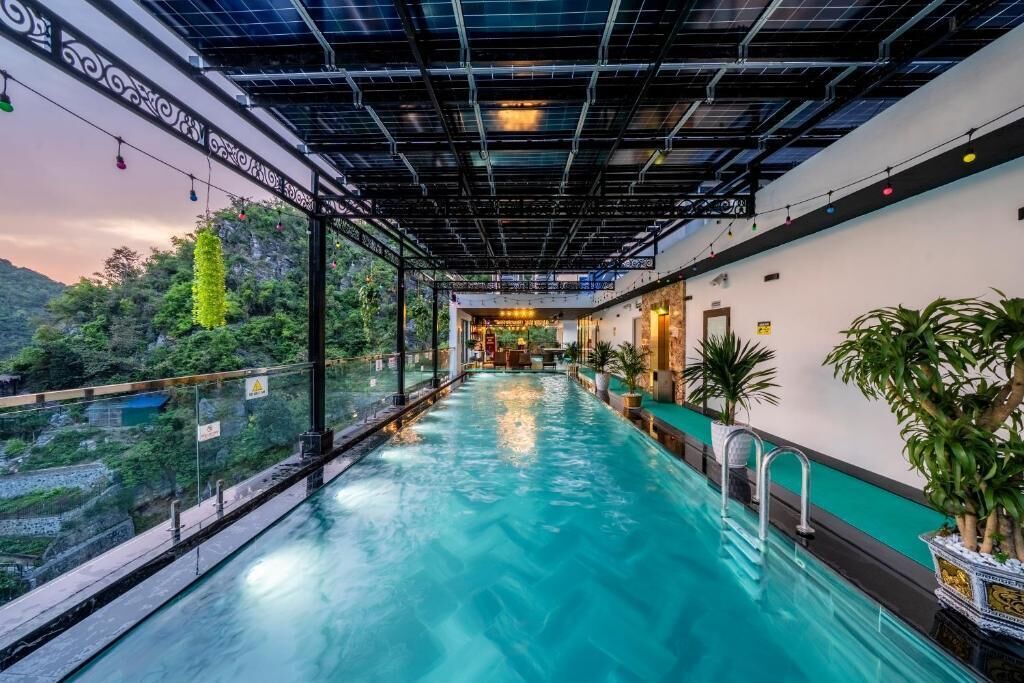 Deluxe Twin Room | Pool