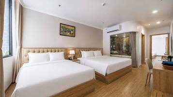 Suite, City View