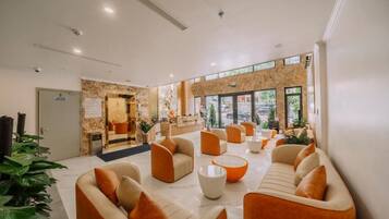 Family Room | Lobby