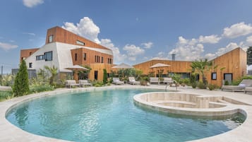 Seasonal outdoor pool