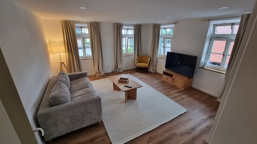 LIBORIA Alpine Getaway: Stunning Vacation Rental with a Balcony