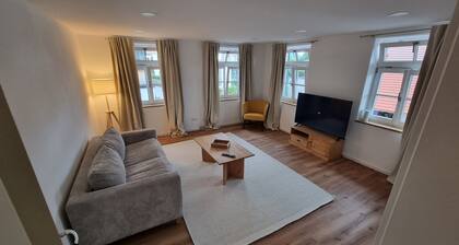 LIBORIA Alpine Getaway: Stunning Vacation Rental with a Balcony