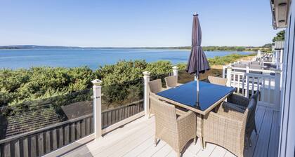 Costa Mare - 3-bedroom Caravan with beautiful views across the harbour in Rockley Park