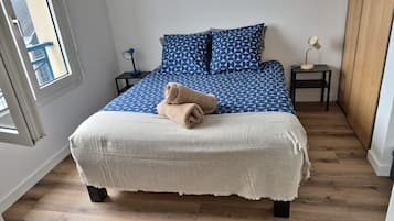 1 chambre, fer et planche à repasser, Wi-Fi, draps fournis