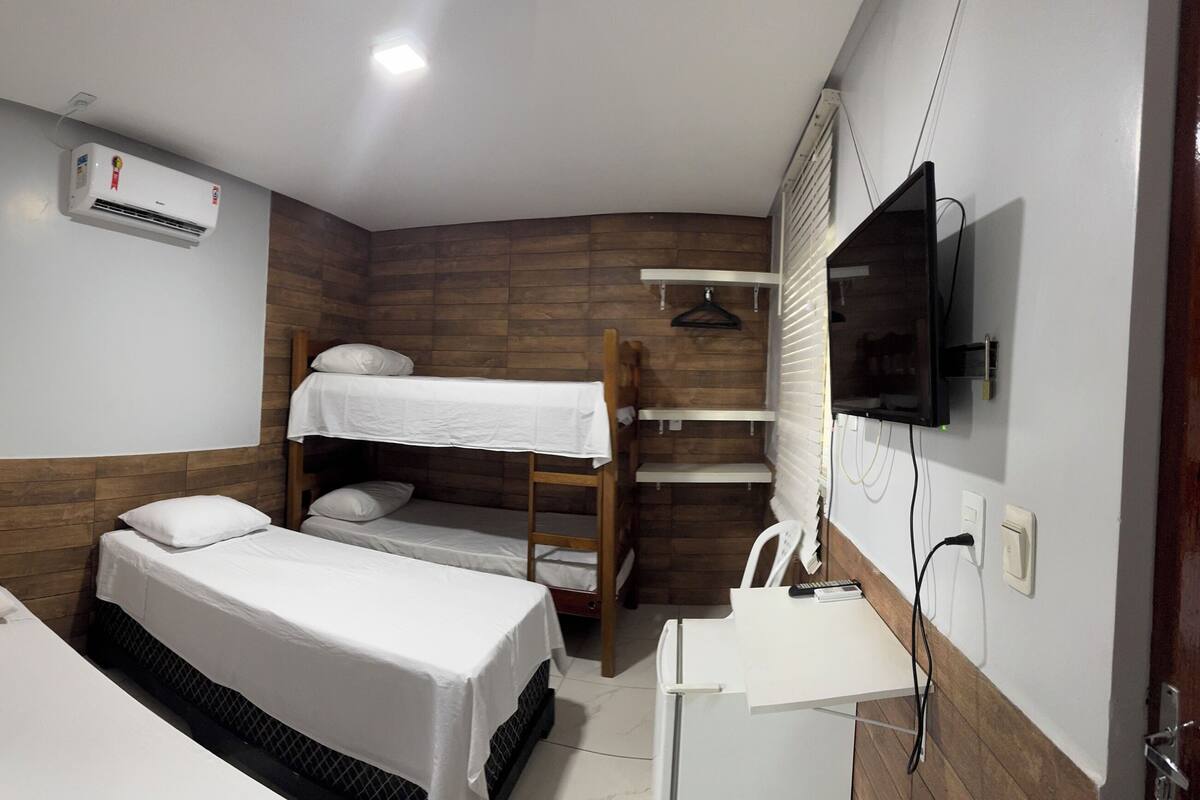 Habitación cuádruple básica | Wifi gratis