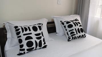 Internet, bed sheets