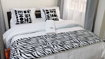 Acesso à internet, roupa de cama