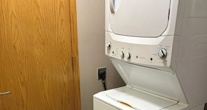 Cozy 2-bedroom apartment in charming Wakefield