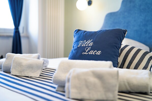 Room - Villa Laca - Stunning View and Hot Tub (Sorrento)