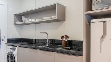 Basic Apartment | Private kitchen