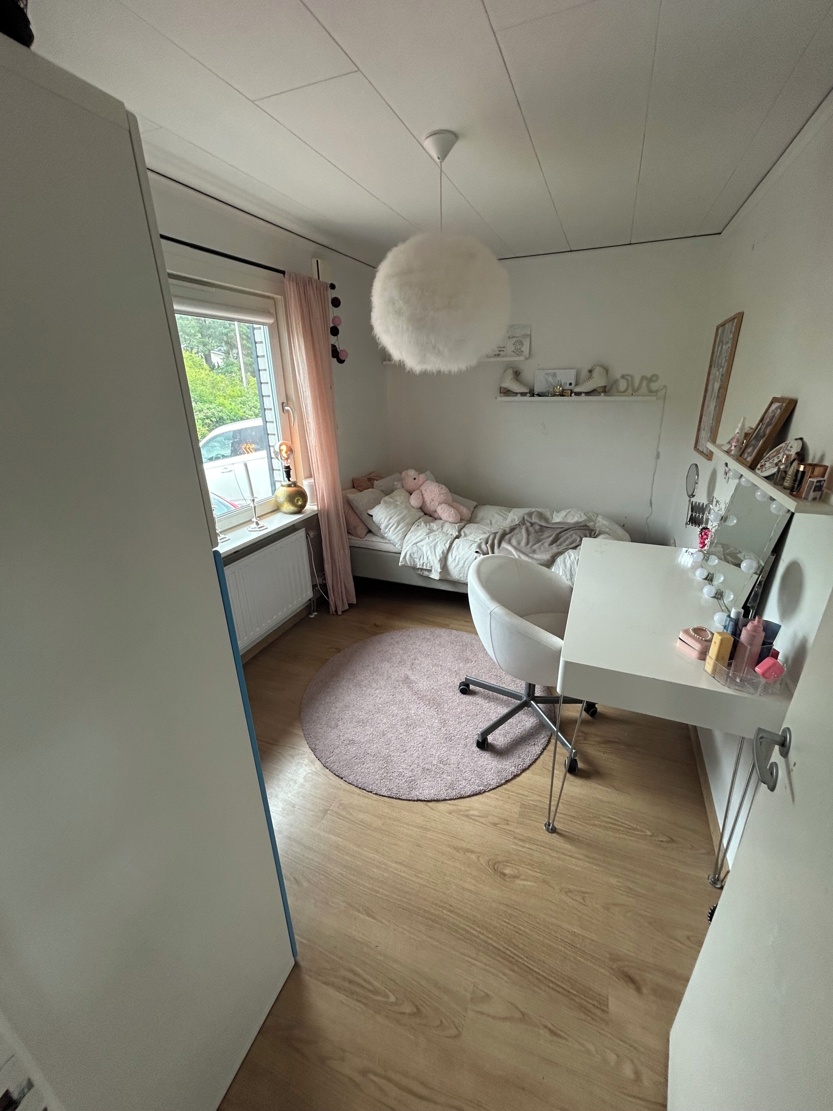 5 makuuhuonetta, työpöytä, silitysrauta/-lauta, ilmainen Wi-Fi