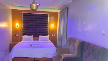 Deluxe Single Room, Balcony | Desk, free WiFi