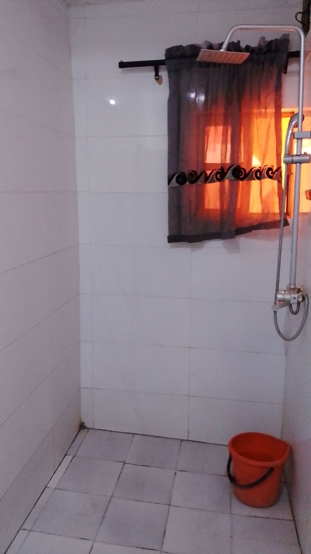 Executive Room | Bathroom | Towels, soap, toilet paper