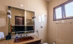 Unclassified image, 5 of 26, button - House w/ Pool & Balcony in Salvador Api0062 (Salvador)
