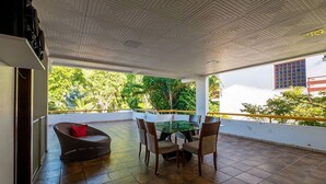 Unclassified image, 4 of 26, button - House w/ Pool & Balcony in Salvador Api0062 (Salvador)