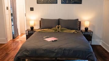 1 habitación, tabla de planchar con plancha, wifi y ropa de cama