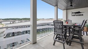 Apartment, Mehrere Betten (1065Topsider 408) | Speisen im Freien
