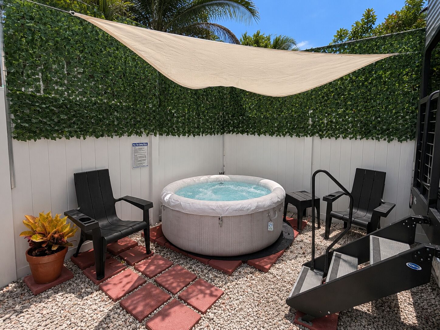 Bain à remous extérieur