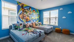 5 Schlafzimmer, Reisekinderbett, WLAN, Bettwäsche