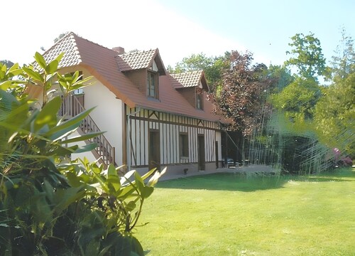 Chambre d’hôtes « Sous Les Bruyères » avec terrasse, jardin privés et Wi-Fi
