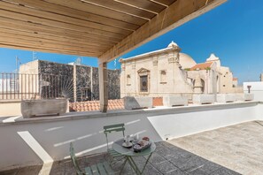 Outdoor dining - Star Suite con Terrazza by BarbarHouse (Taranto)