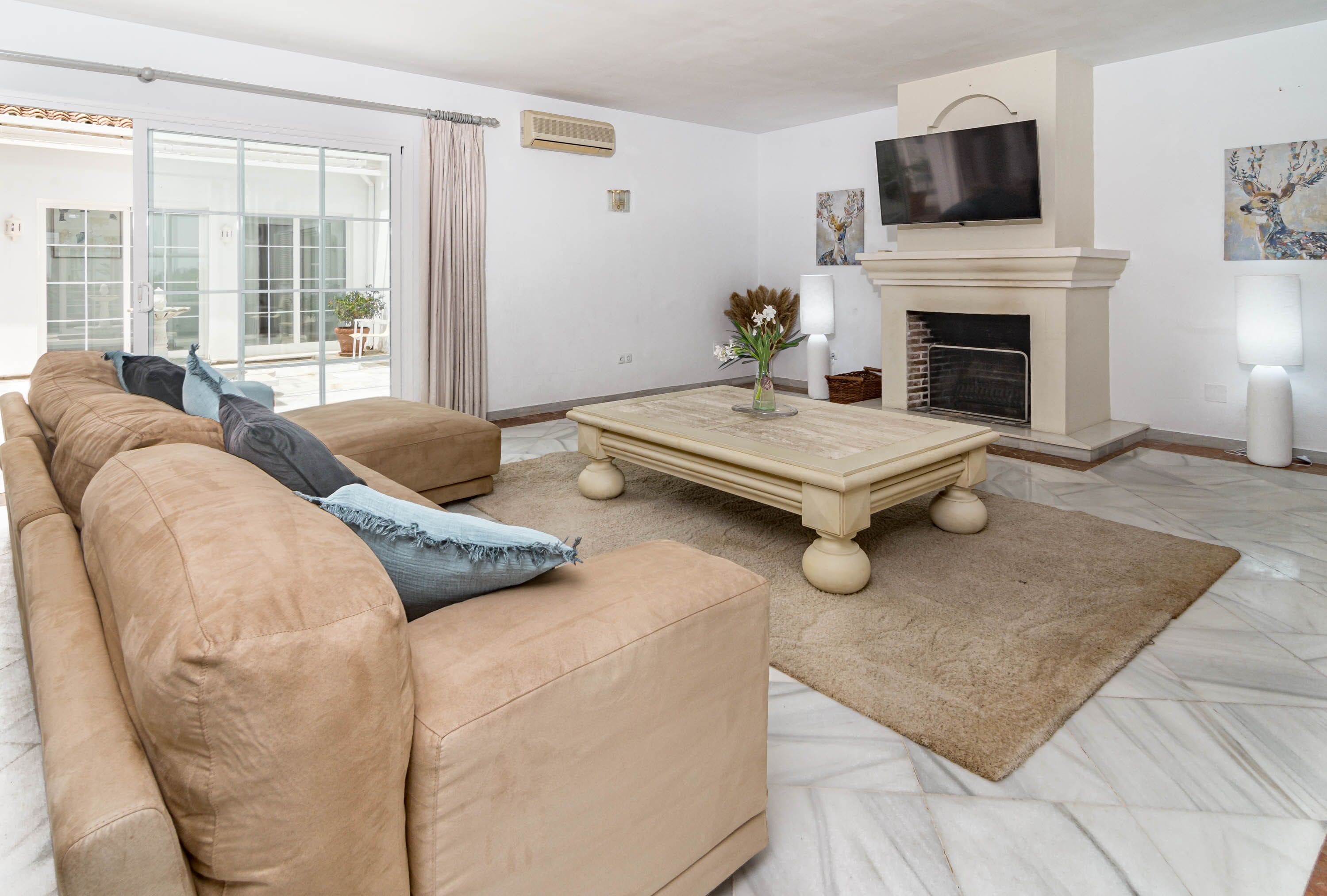 Rumah (4 Bedrooms) | Interior