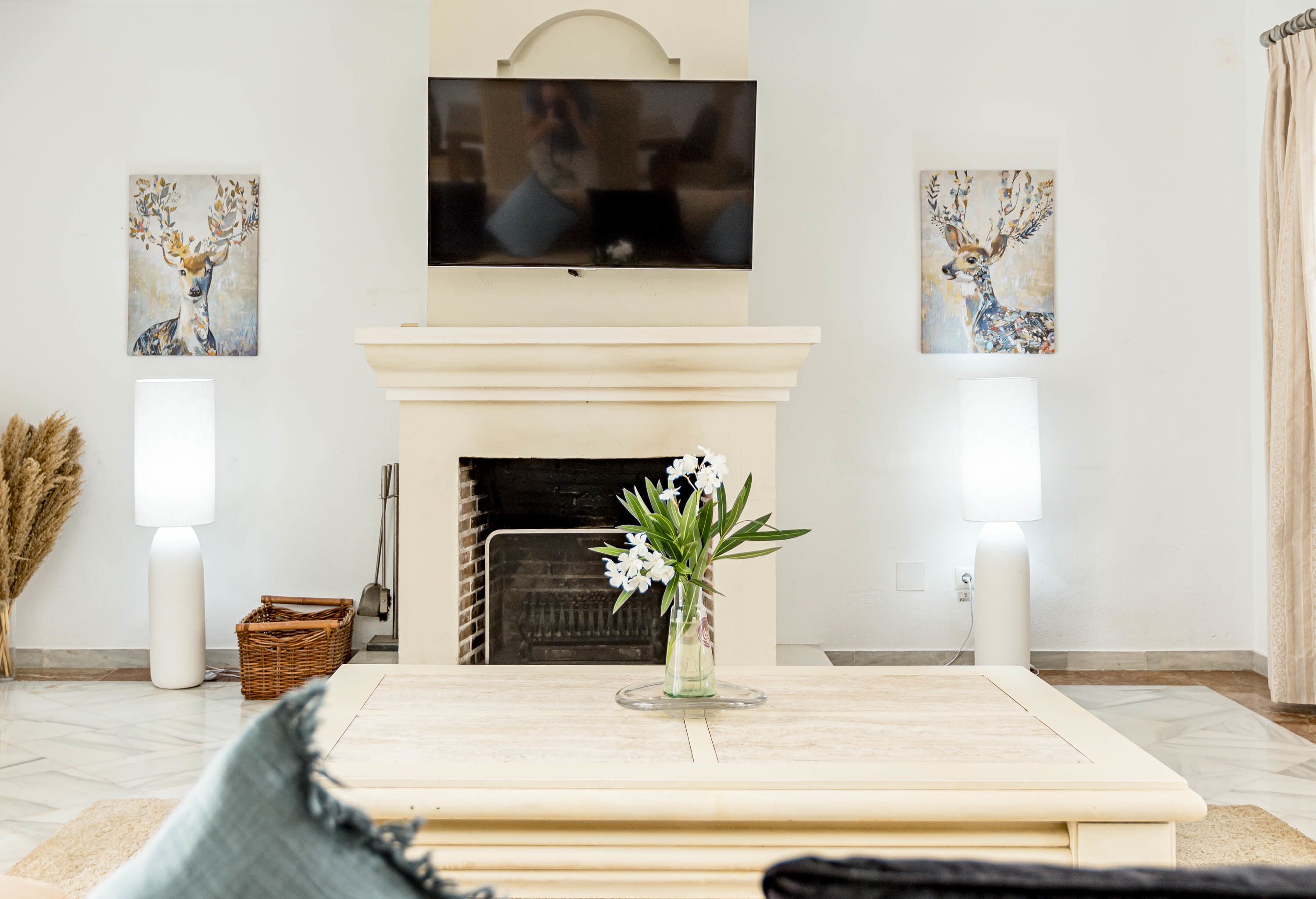 House (4 Bedrooms) | Interior