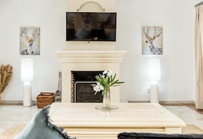 House (4 Bedrooms) | Interior - Villa Alegre - Rustic Villa Private Pool (Benahavis)